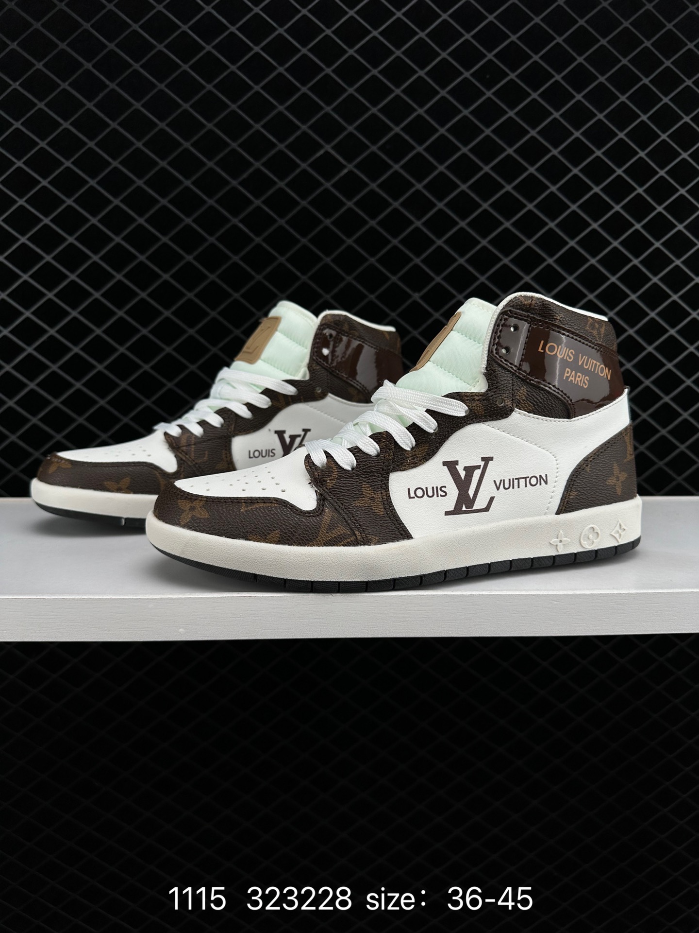 Nike Air Jordan 1 Retro High OG”Black/White“